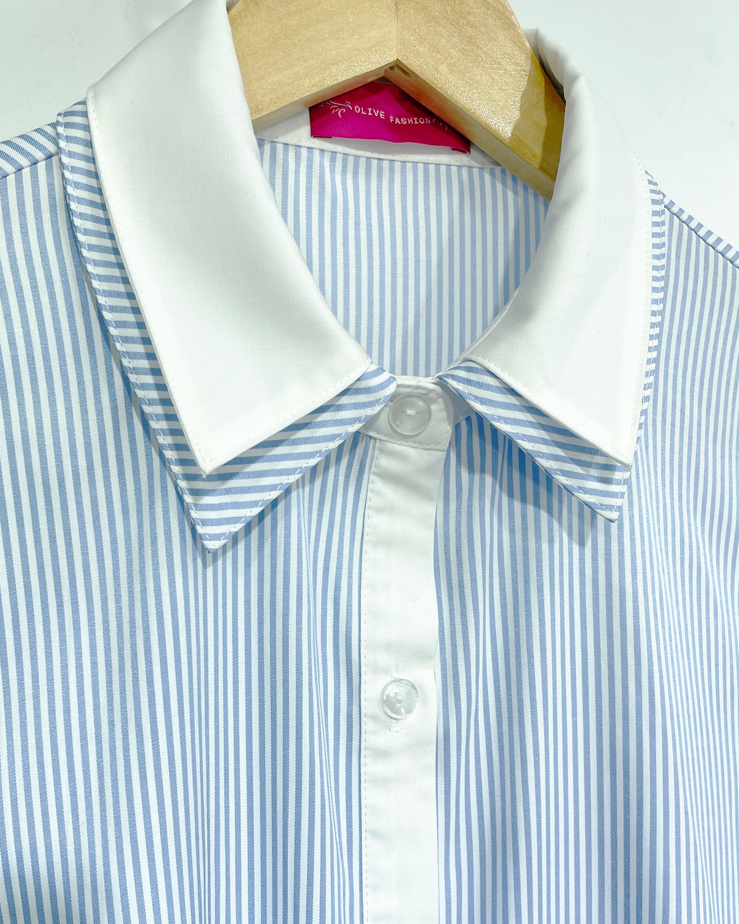 Stripe double collar blue shirt