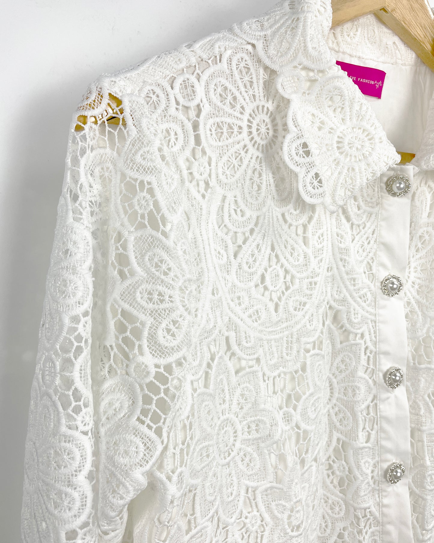 Lace shirt with long sleeve